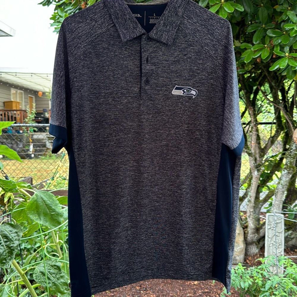 Seattle Seahawks Men’s Polo Shirt. Large.